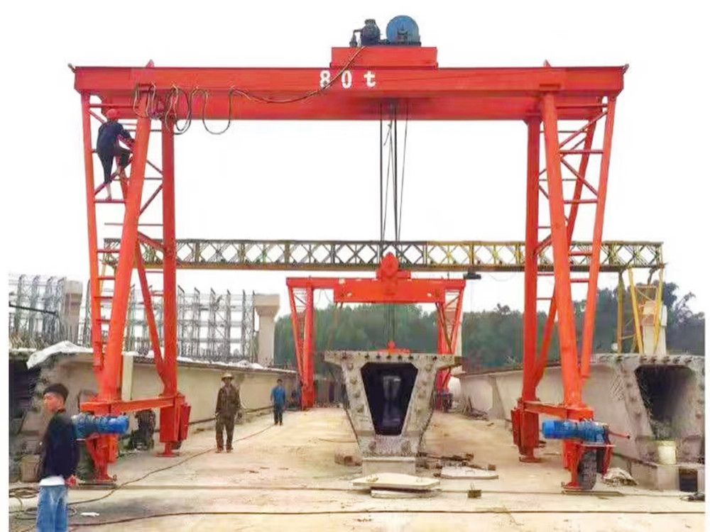 路橋門(mén)機(jī)、工程龍門(mén)吊、門(mén)式起重機(jī)、輪胎式提梁機(jī)廠家、型號(hào)、參數(shù)