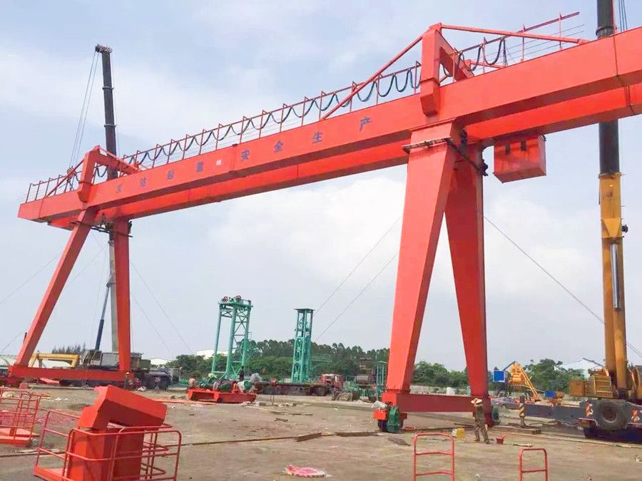 河南鐵山雙梁龍門吊、雙梁門式起重機(jī)