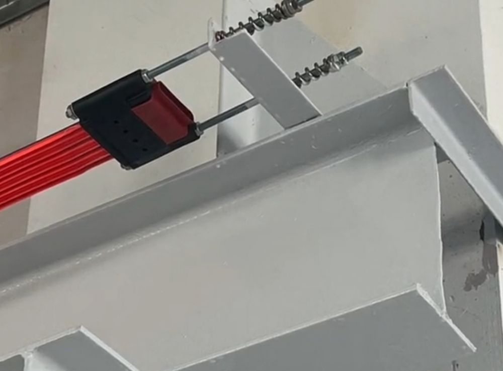 無(wú)接縫滑觸線、安全滑導(dǎo)線電軌、拉緊器廠家、價(jià)格