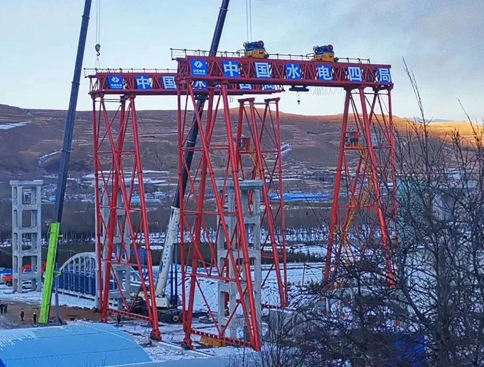 成都龍門吊、提梁機(jī)、MG型電動(dòng)門式起重機(jī)廠家銷售、安裝維修