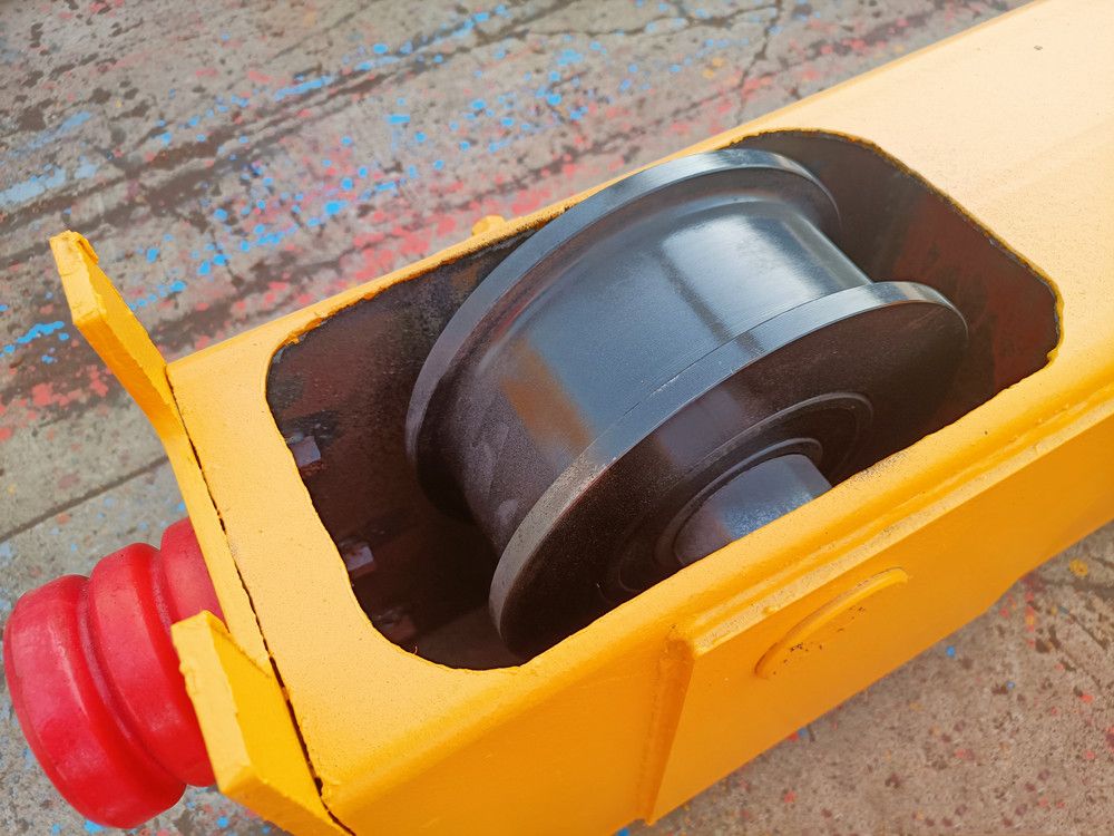 起重機(jī)車輪鍛造廠家供貨、大小車輪組、行車大輪批發(fā)零售、安裝維修