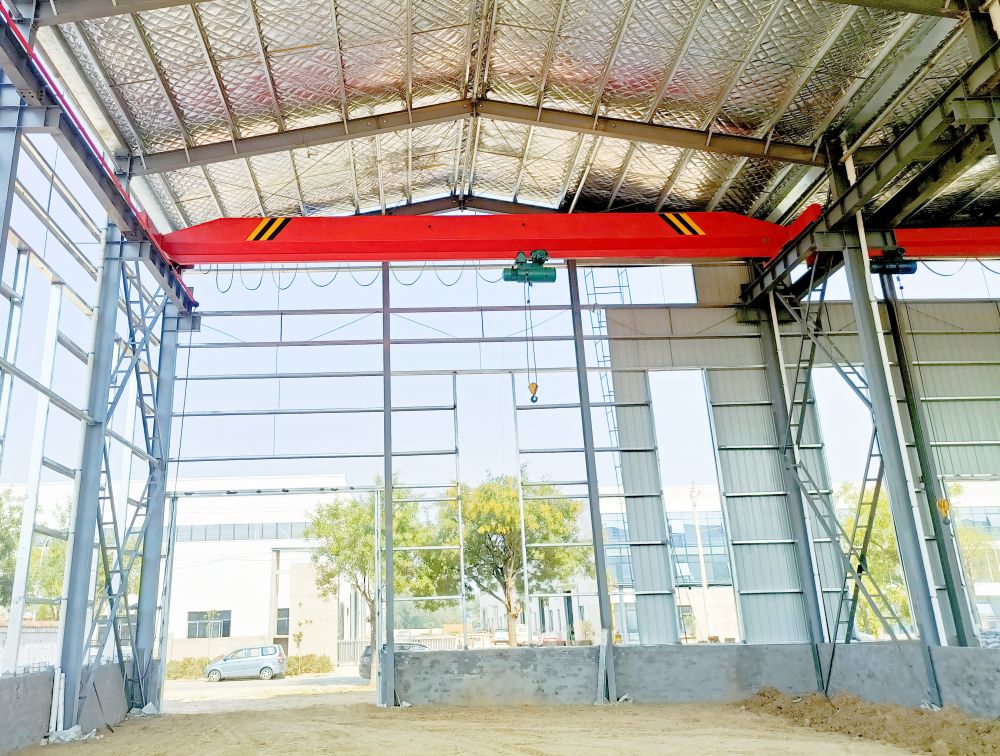 LDA型電動(dòng)單梁起重機(jī)、起重機(jī)廠家品牌、場(chǎng)地貨源、型號(hào)參數(shù)價(jià)格