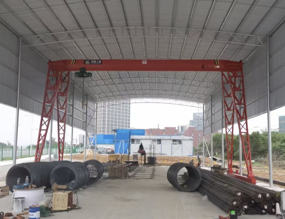 MH型電動(dòng)葫蘆單梁門式起重機(jī)、單梁龍門吊制造安裝維修廠家廠家