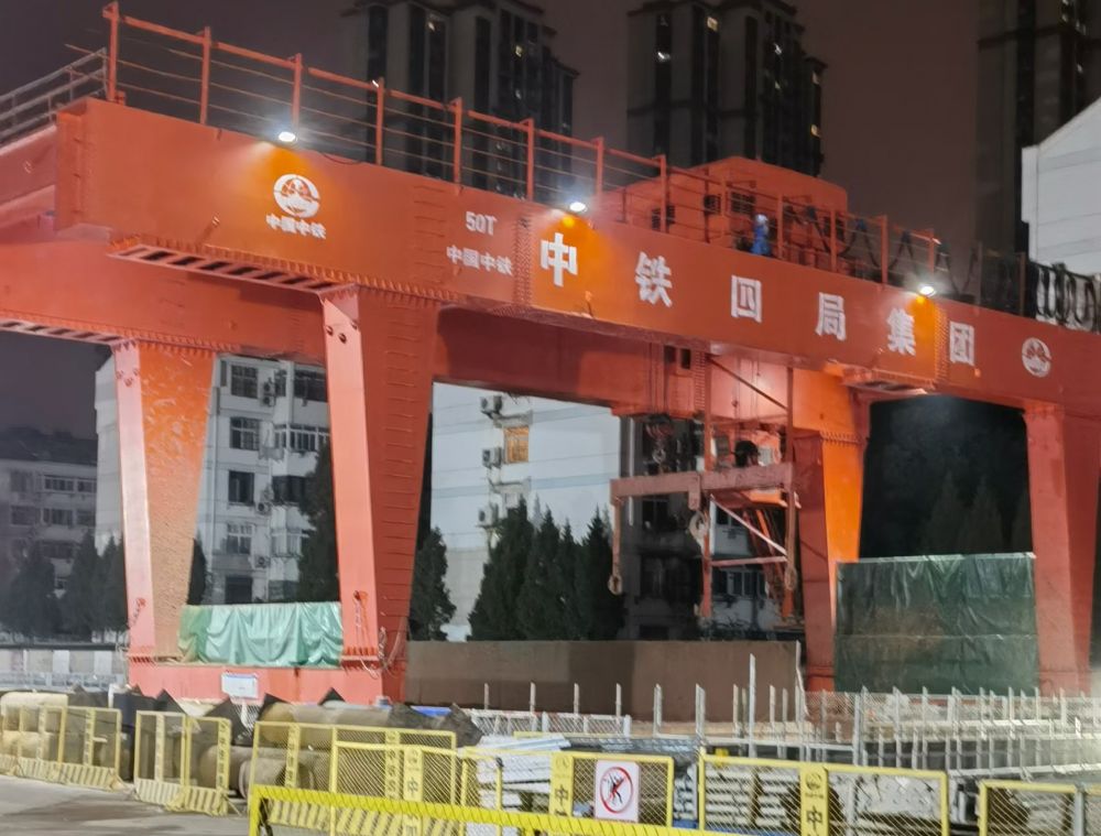 MG型雙梁門式起重機、地鐵出渣機廠家報價