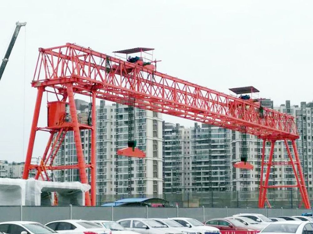 龍門吊生產(chǎn)廠家、電動(dòng)雙梁門式起重機(jī)設(shè)計(jì)制造、安裝調(diào)試、維修維保