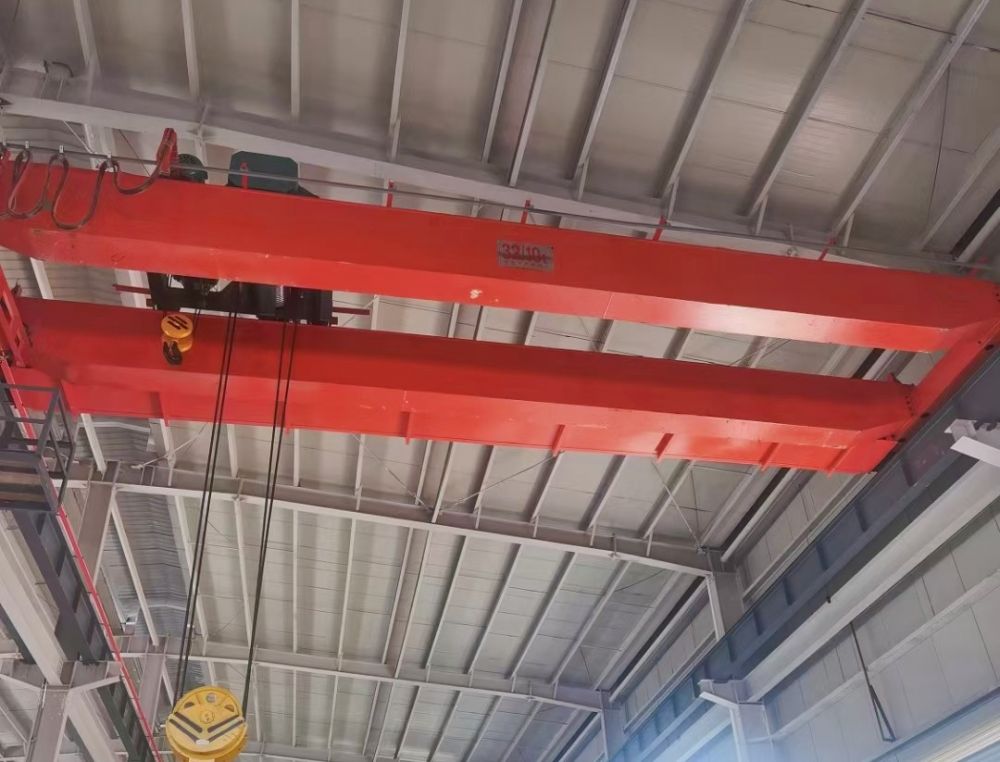 橋式吊機、天車、橋吊、行吊、電動雙梁橋式起重機設(shè)計制造、安裝維修