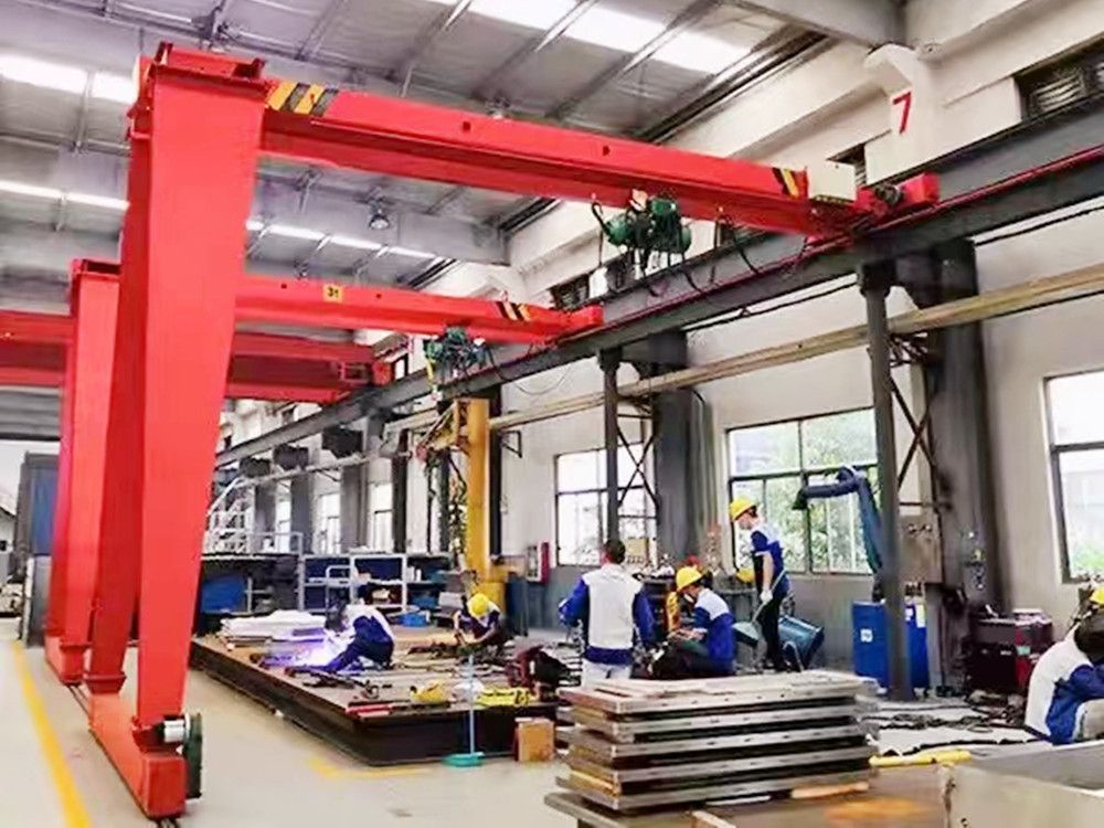 臨汾龍門吊、BMH型半腿單梁門式起重機(jī)廠家銷售、安裝維修