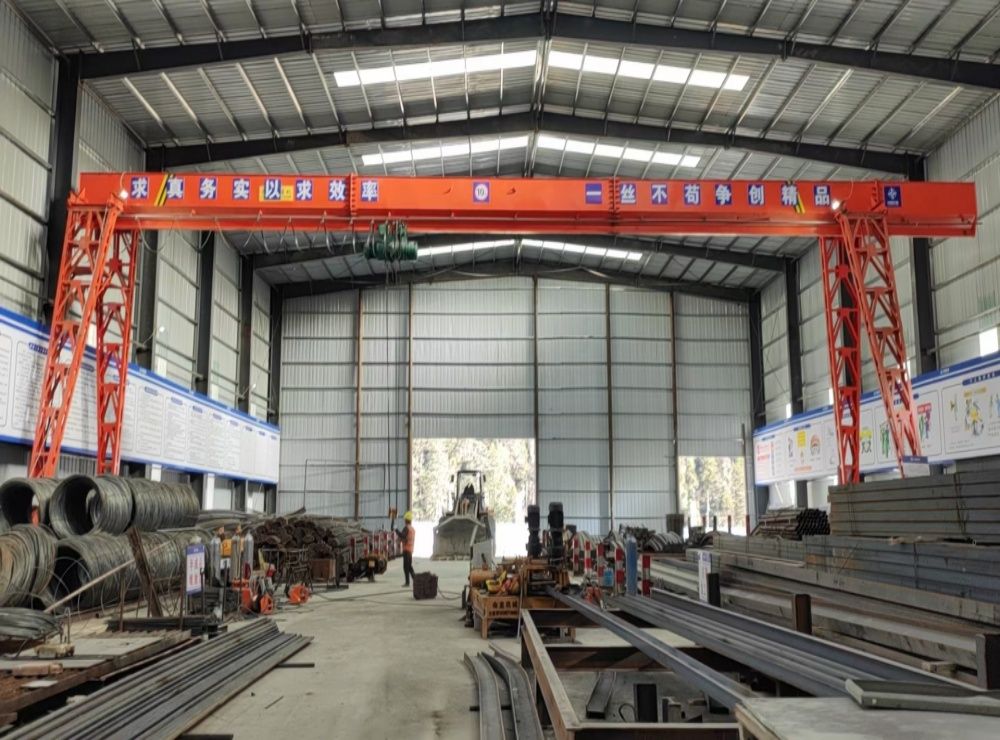 新疆起重機(jī)、MH型1~32噸電動(dòng)單梁門式起重機(jī)、龍門吊廠家、價(jià)格