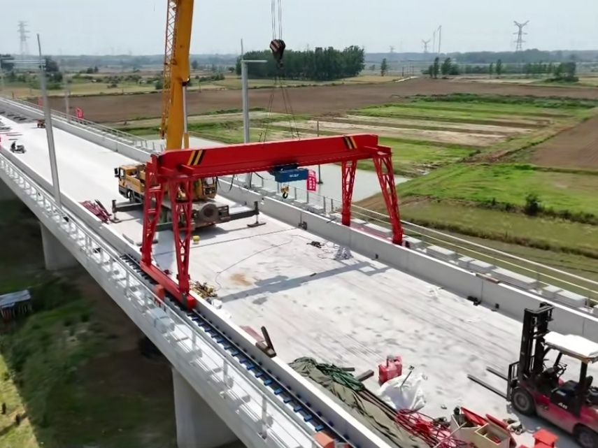 廣東門式起重機、電動單梁龍門吊廠家報價