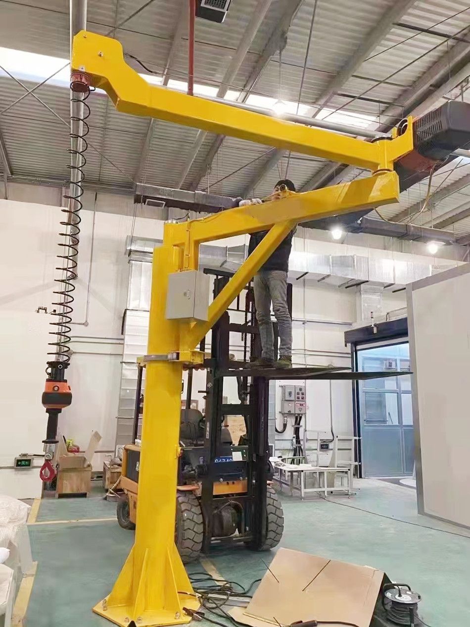 東莞起重機廠家銷售、折臂吊懸臂起重機