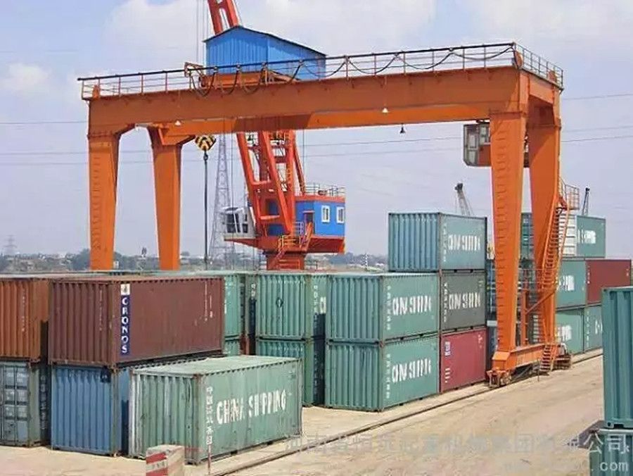 大連門(mén)式起重機(jī)、集裝箱軌道門(mén)式起重機(jī)廠家銷(xiāo)售