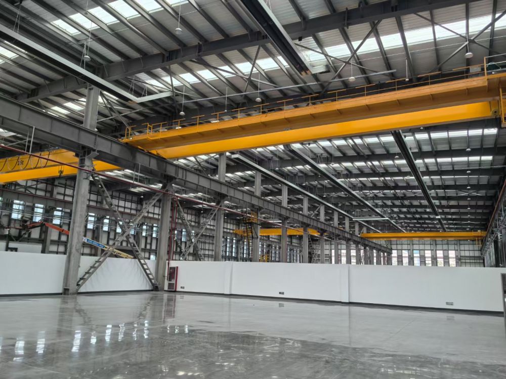 無錫起重機廠家、橋式吊機、變頻調(diào)速起重機