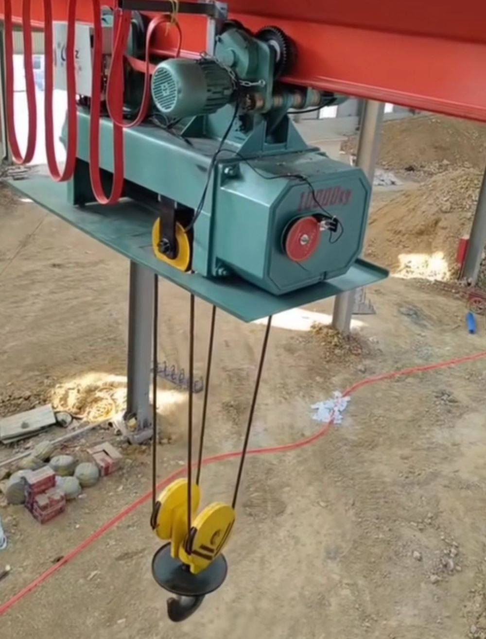 西安電動(dòng)葫蘆廠家，冶金電動(dòng)葫蘆、耐高溫電動(dòng)葫蘆