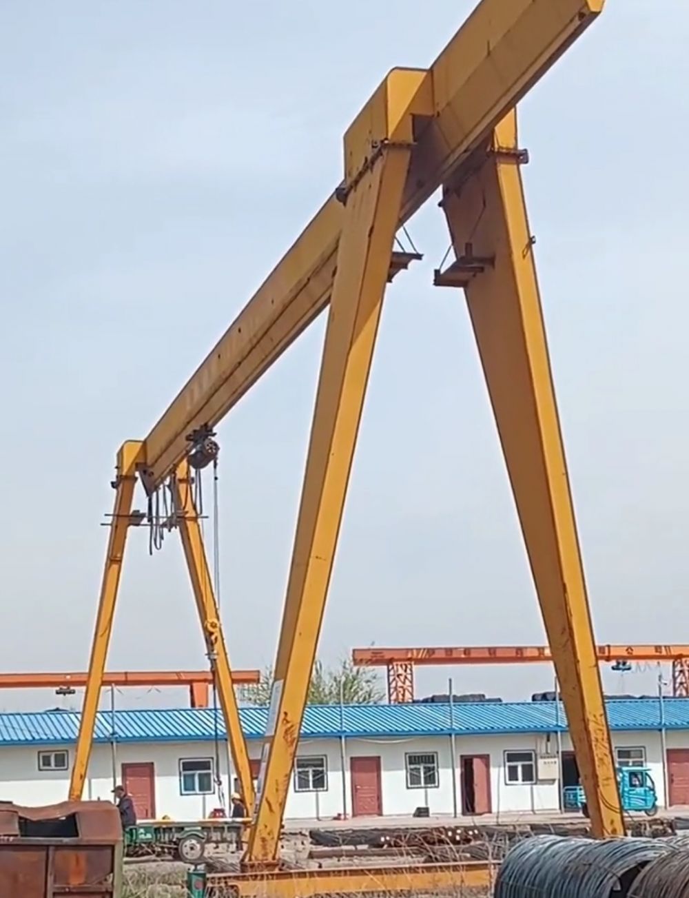 廣東清遠(yuǎn)龍門吊、MH型電動單梁門式起重機