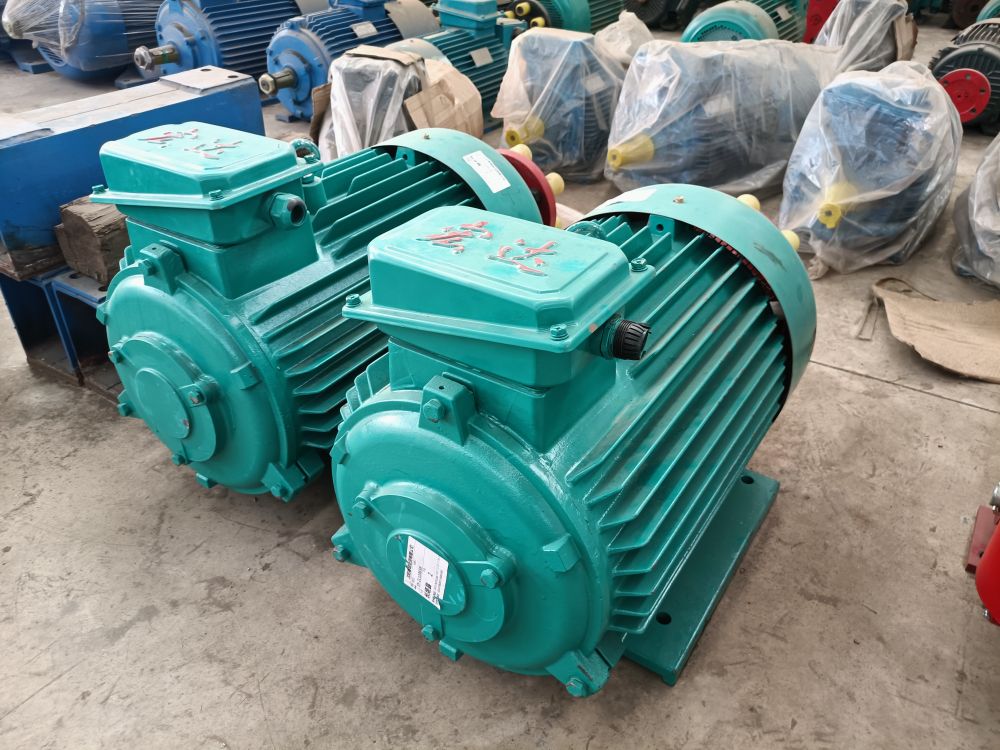 湛江起重電機(jī)、單雙梁橋門式起重機(jī)專用電機(jī)廠家供貨