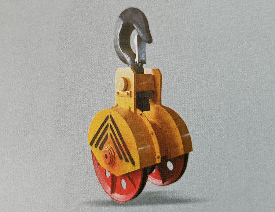 起重吊鉤廠家、起重機(jī)半封閉吊鉤組