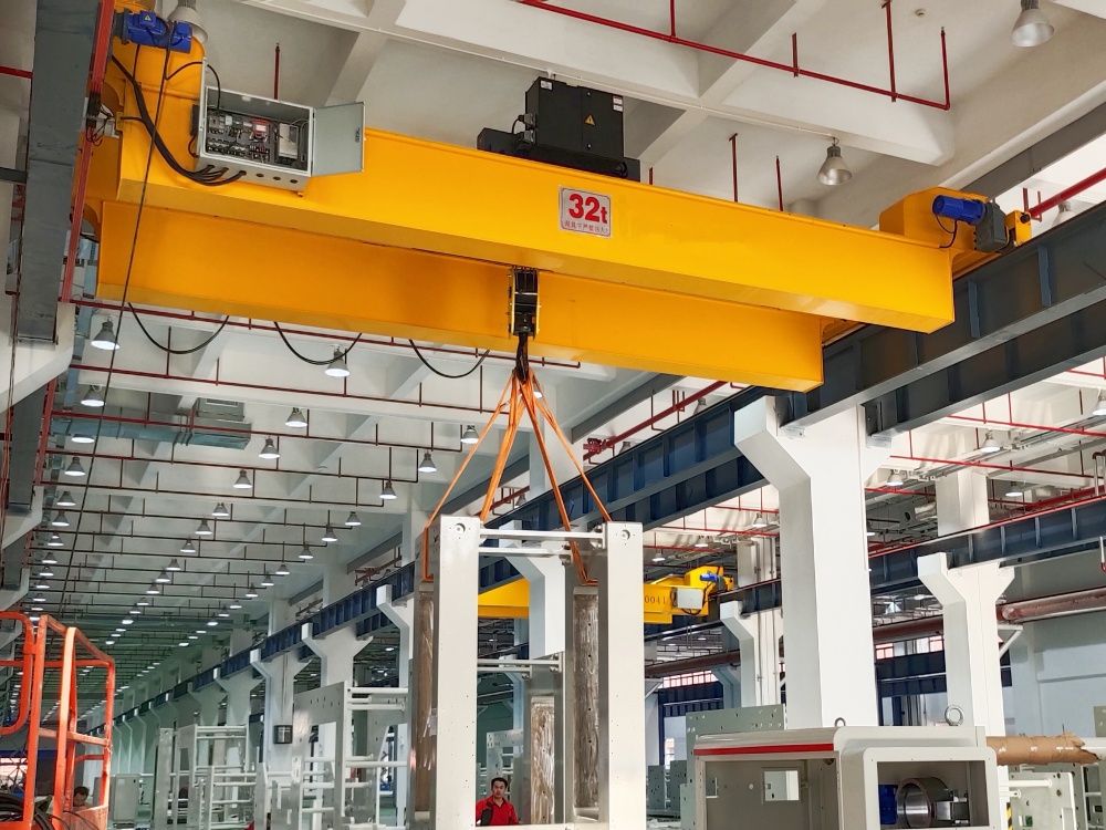 LH型電動葫蘆雙梁橋式起重機，解決牛腿上面空間較矮的安裝問題