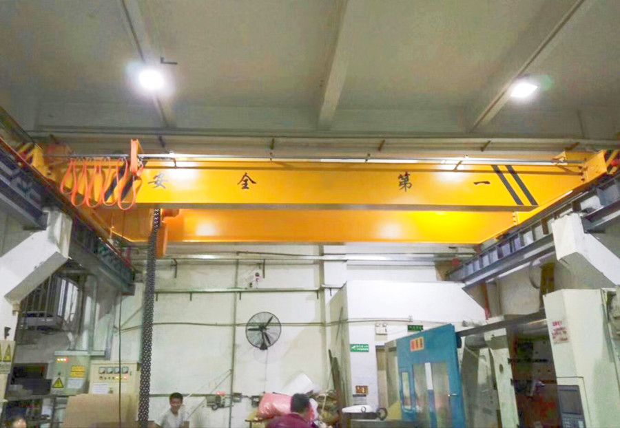 海南三亞起重機(jī)械、LH型電動(dòng)葫蘆雙梁橋式起重機(jī)